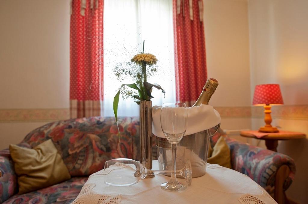 Landhotel Sauerlaender Hof Eslohe Habitación foto